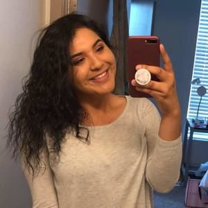 Meet your Posher, Laura